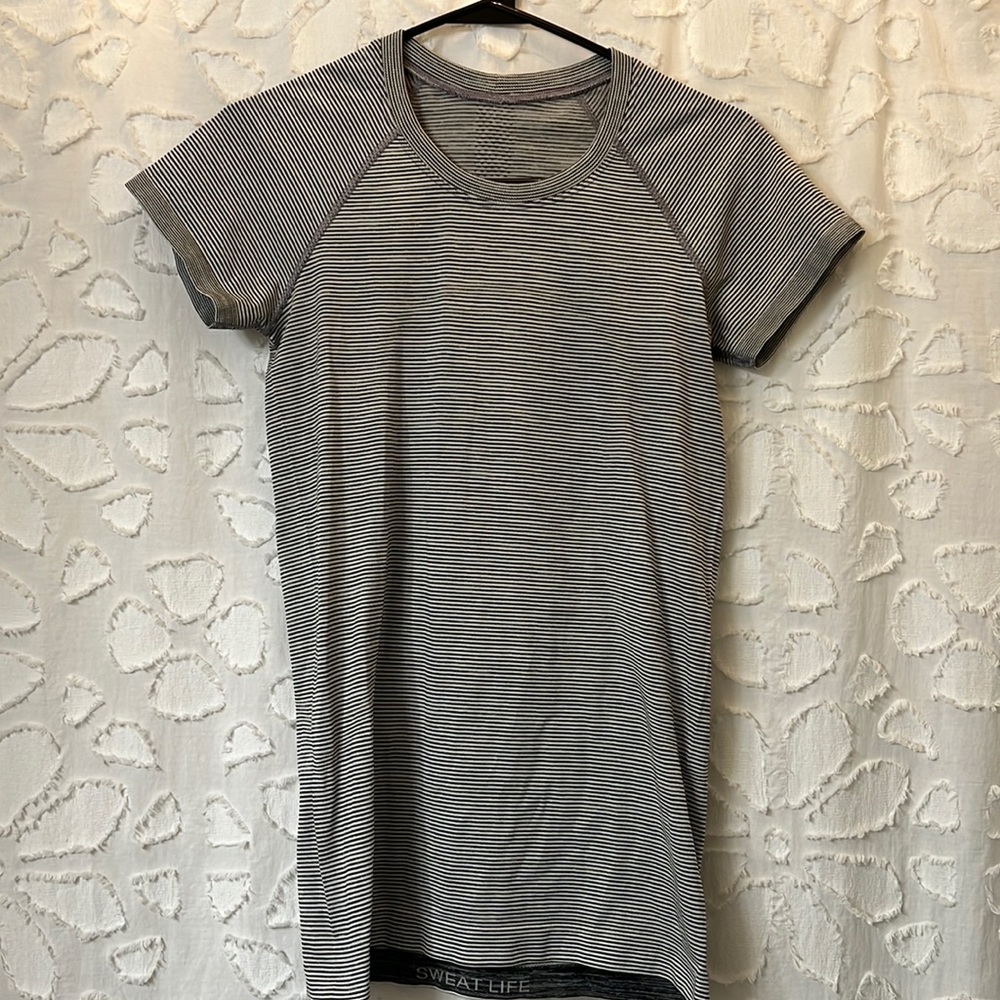 Lululemon Swiftly Tech short sleeve shirt